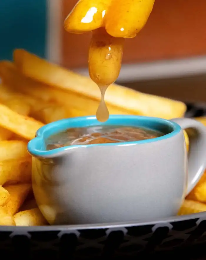 PERi chips dipped in gravy