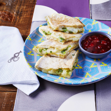 Nando's Cheesy Garlic Pitta